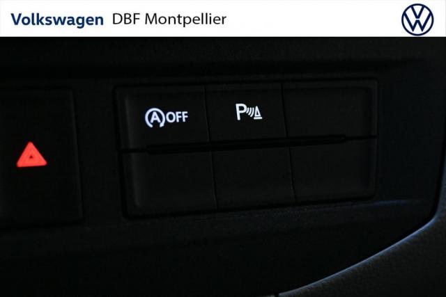 Volkswagen Caravelle image 8