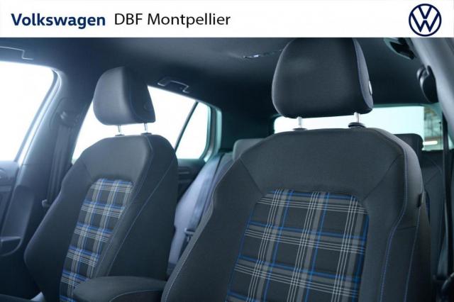 Volkswagen Golf image 3