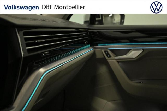 Volkswagen Touareg image 1