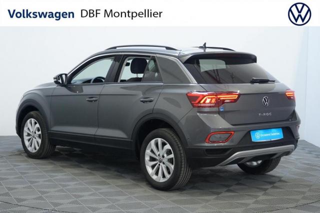 Volkswagen T-Roc image 9