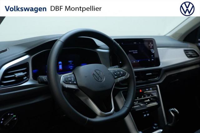 Volkswagen T-Roc image 2