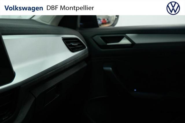 Volkswagen T-Roc image 2