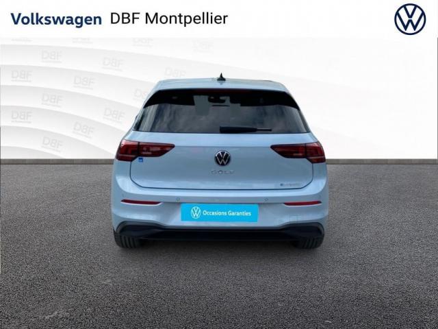 Volkswagen Golf image 9