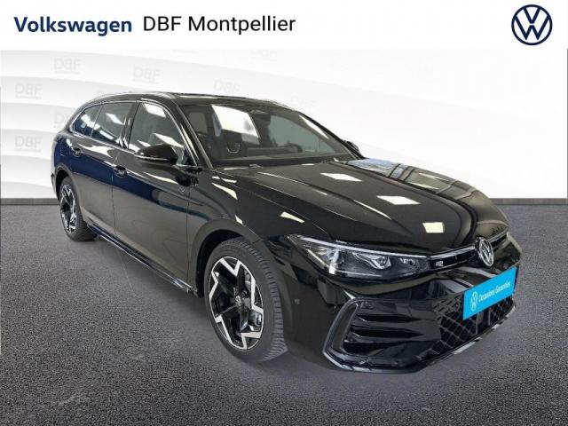 Volkswagen Passat image 9