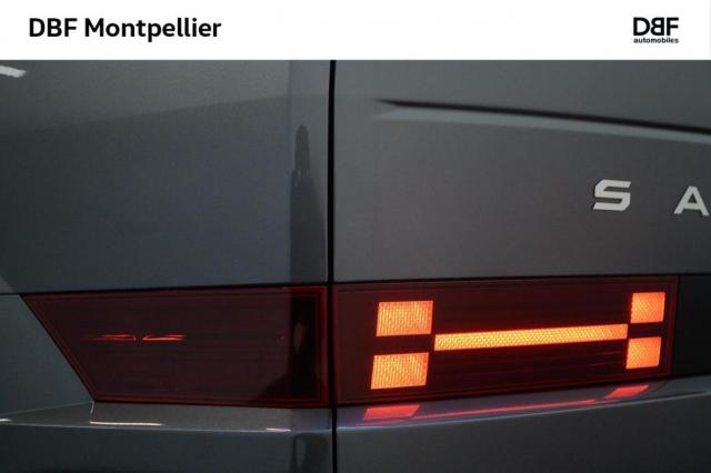 Hyundai Santa Fe image 6