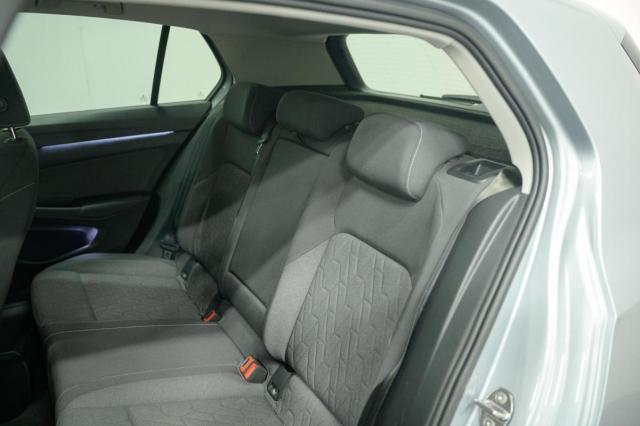 Volkswagen Golf image 3