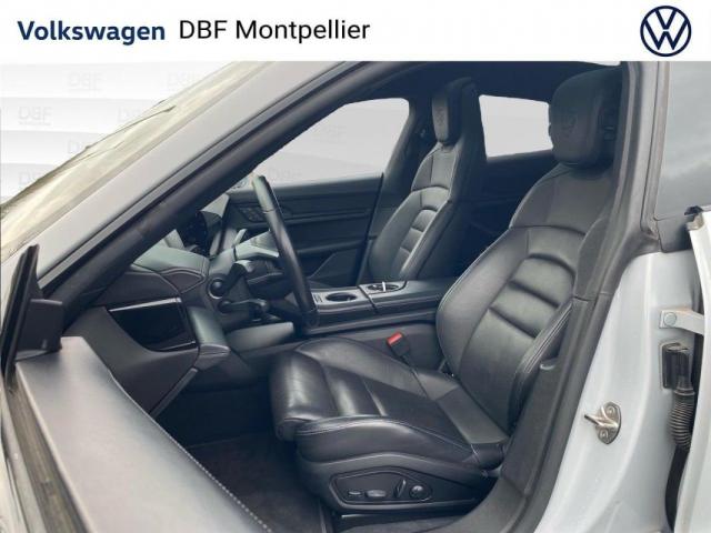 Porsche Taycan image 9