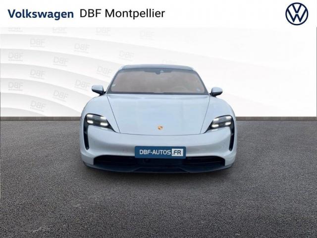 Porsche Taycan image 8