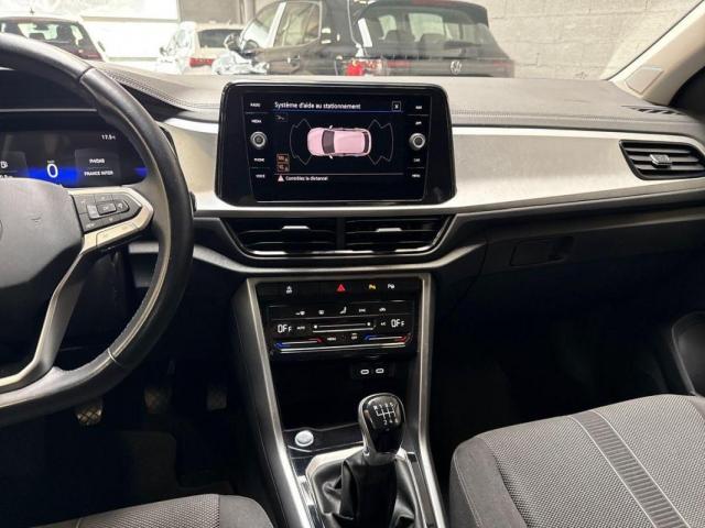 Volkswagen T-Roc image 2