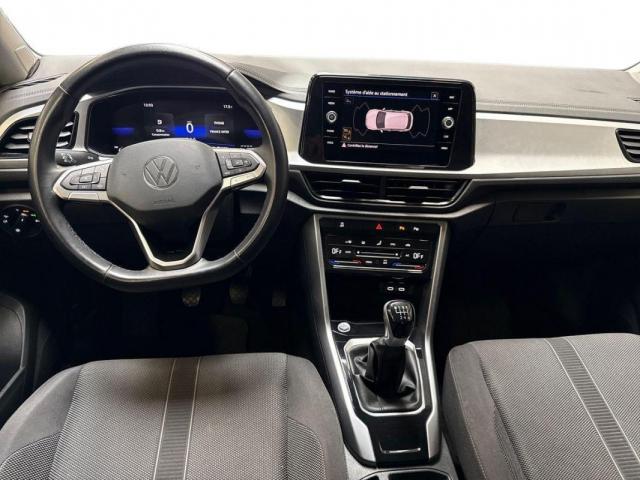 Volkswagen T-Roc image 8