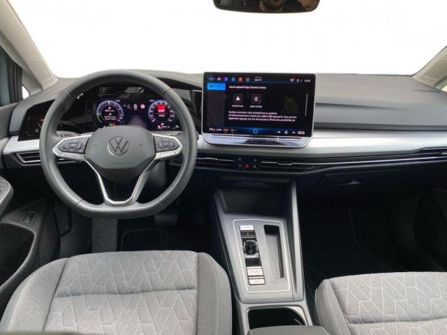Volkswagen Golf image 1