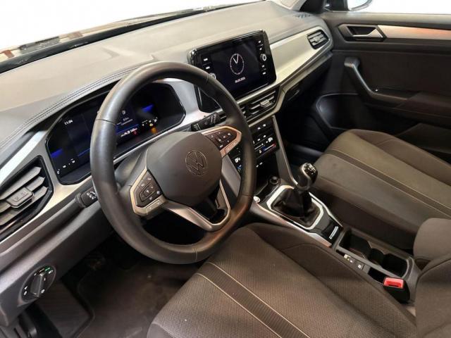 Volkswagen T-Roc image 5