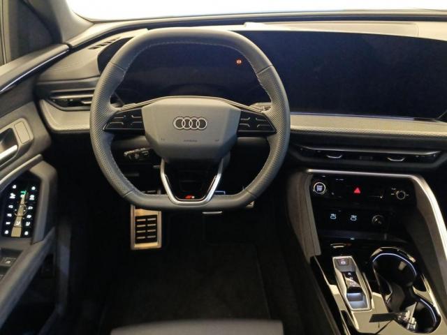 Audi Q5 image 1