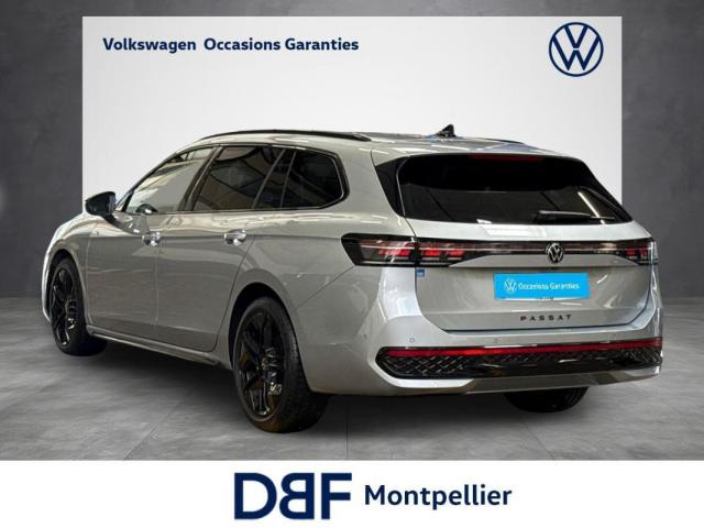 Volkswagen Passat image 1