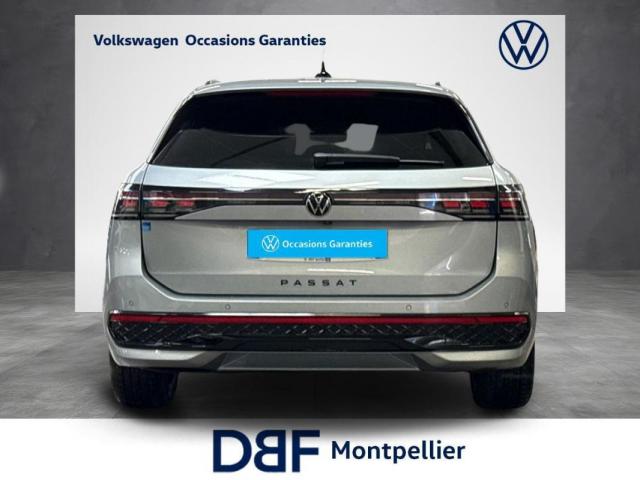 Volkswagen Passat image 8