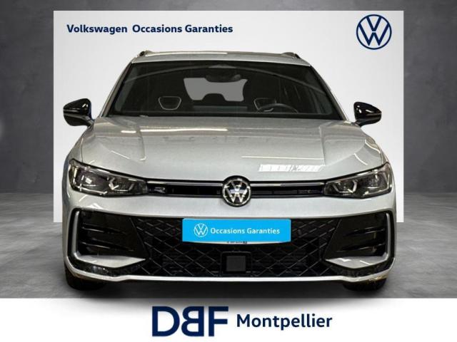 Volkswagen Passat image 9
