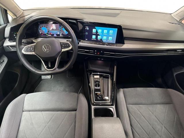 Volkswagen Golf image 9
