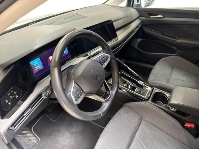 Volkswagen Golf image 8
