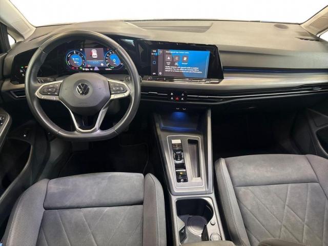 Volkswagen Golf image 8