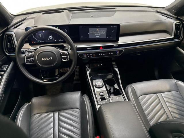 Kia Sorento image 4