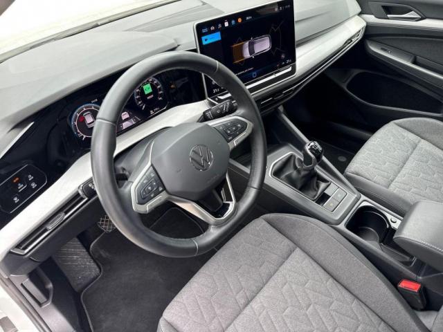 Volkswagen Golf image 5