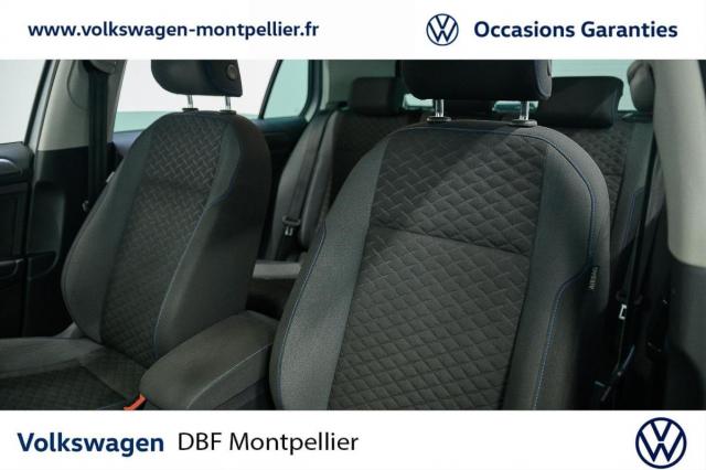 Volkswagen Golf image 8