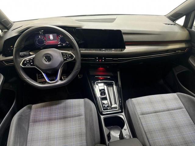 Volkswagen Golf image 7