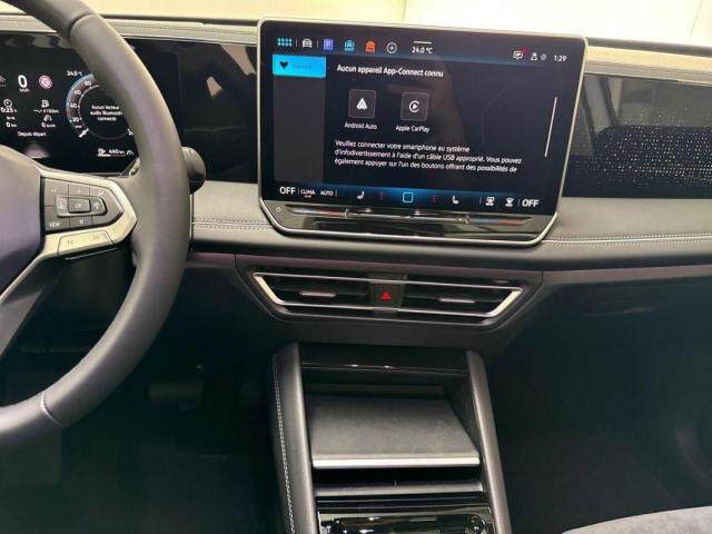 Volkswagen Tiguan image 6