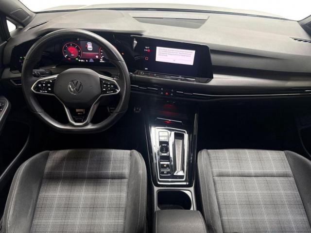 Volkswagen Golf image 4