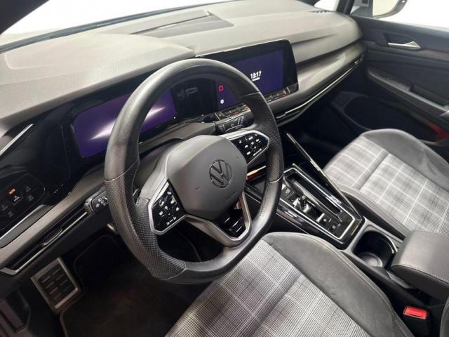 Volkswagen Golf image 2