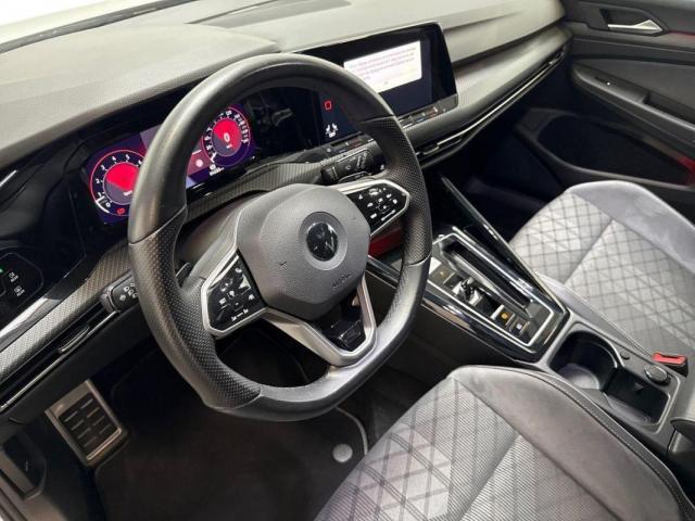 Volkswagen Golf image 6