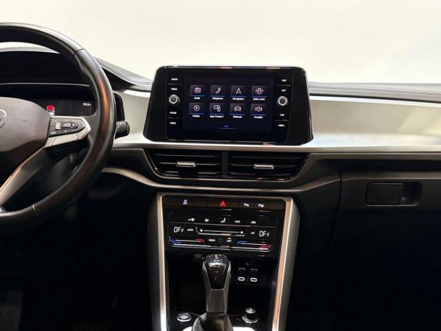 Volkswagen T-Roc image 2