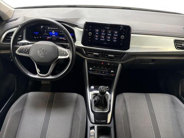 Volkswagen T-Roc image 9