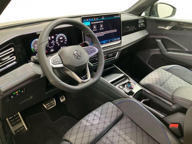 Volkswagen Tiguan image 8