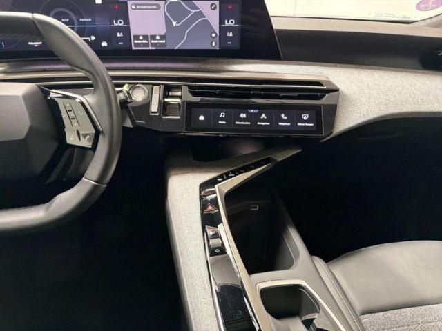 Peugeot 3008 image 8