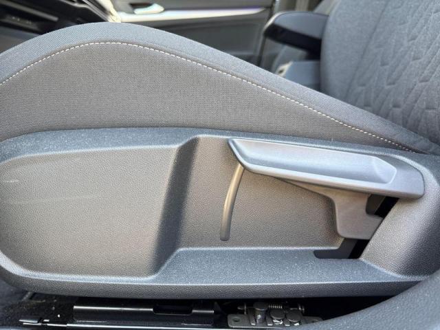 Volkswagen Golf image 6