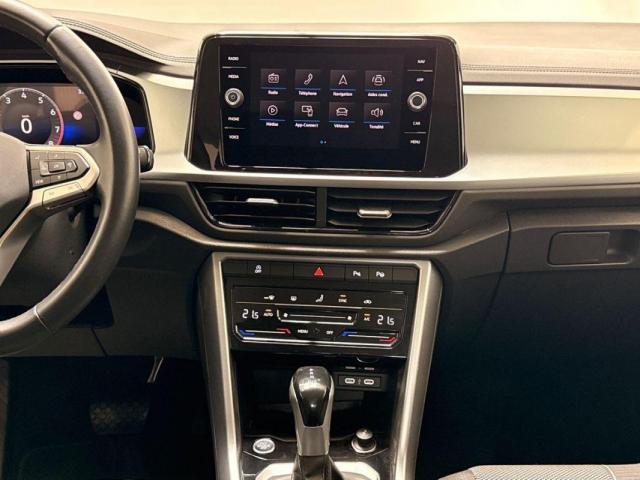 Volkswagen T-Roc image 2