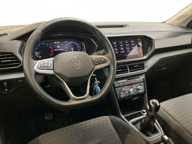 Volkswagen T-Cross image 2