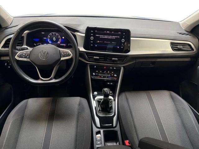 Volkswagen T-Roc image 6