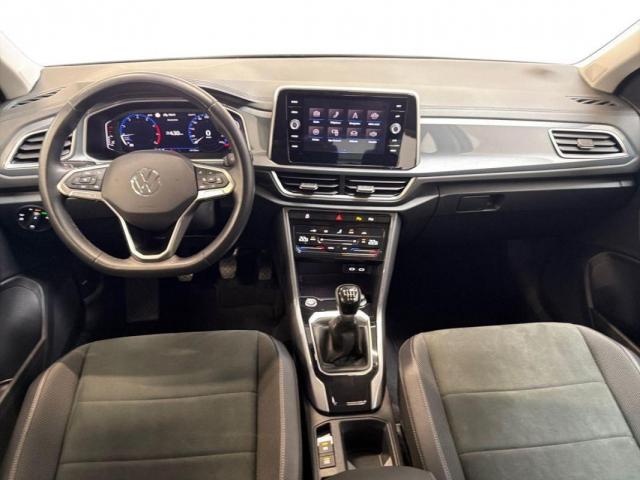 Volkswagen T-Roc image 4