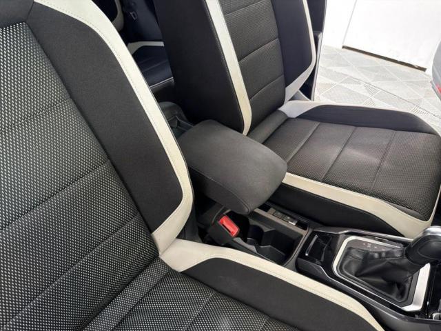 Volkswagen T-Roc image 2