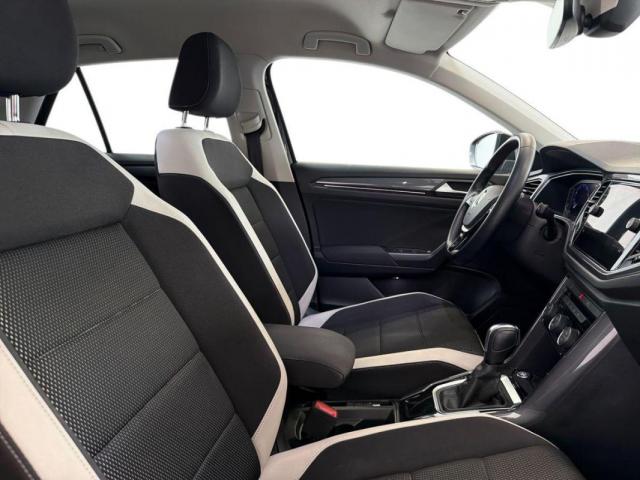 Volkswagen T-Roc image 3