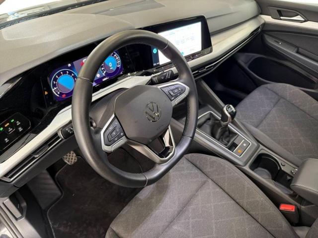 Volkswagen Golf image 1