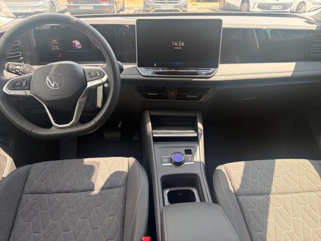 Volkswagen Tiguan image 8