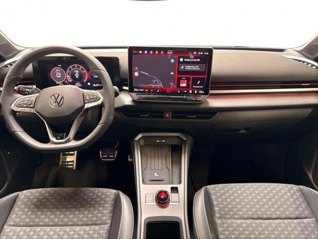 Volkswagen T-Roc image 2