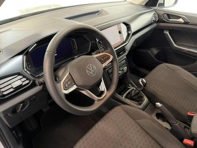 Volkswagen T-Cross image 1