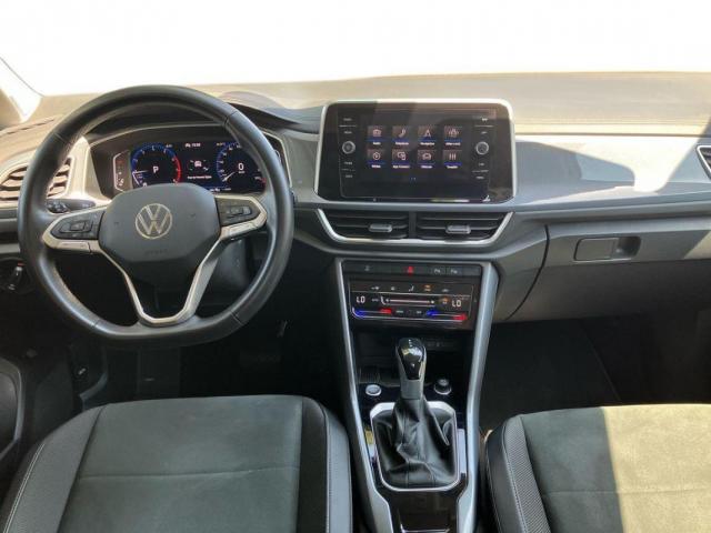 Volkswagen T-Roc image 9