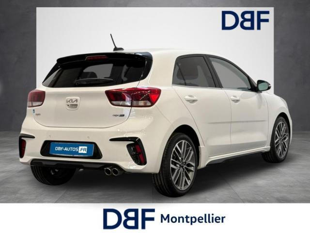 Kia Rio image 8