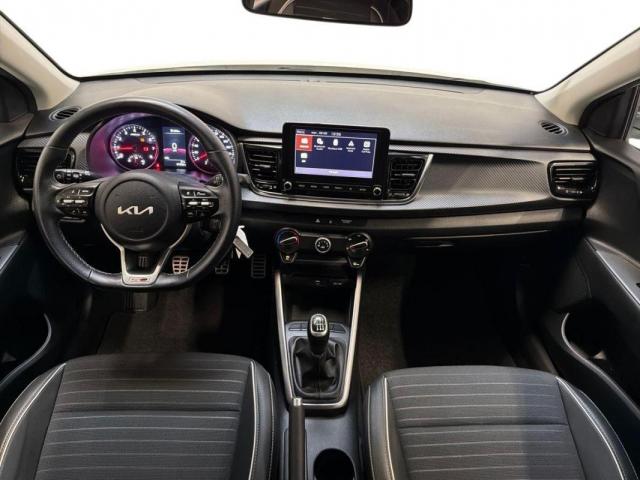 Kia Rio image 7