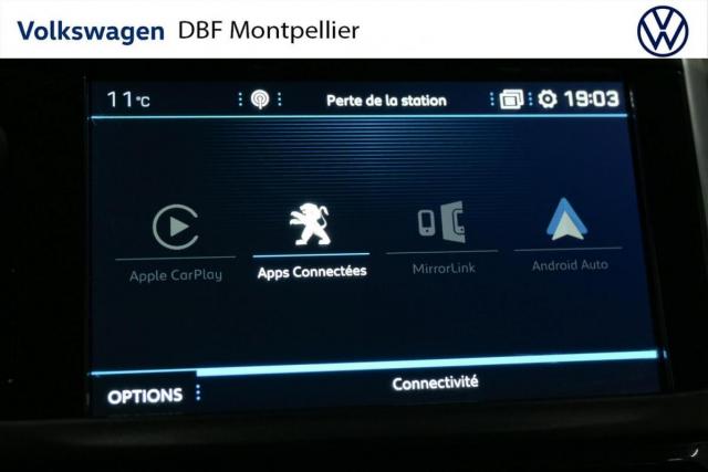 Peugeot 2008 image 8